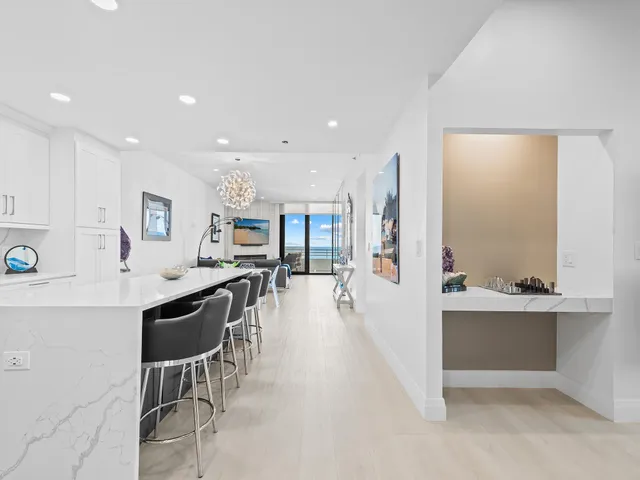 $1,650,000 | 3450 South Ocean Boulevard, Unit LPH1, Highland Beach, FL 33487