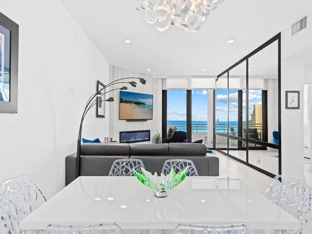 $1,650,000 | 3450 South Ocean Boulevard, Unit LPH1, Highland Beach, FL 33487