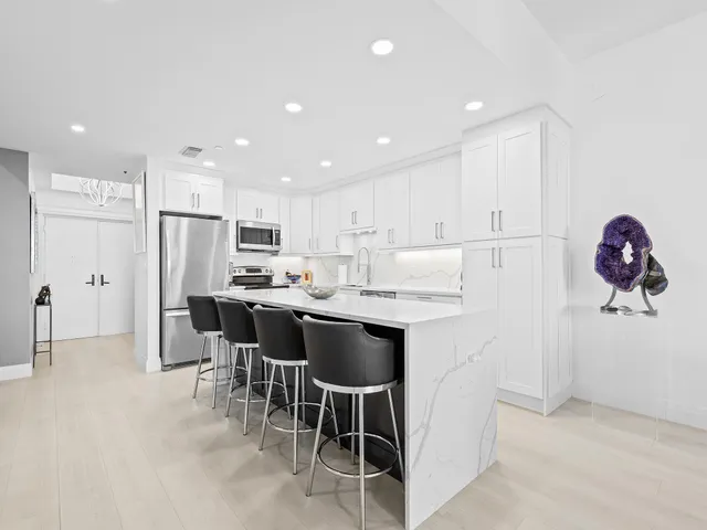 $1,650,000 | 3450 South Ocean Boulevard, Unit LPH1, Highland Beach, FL 33487