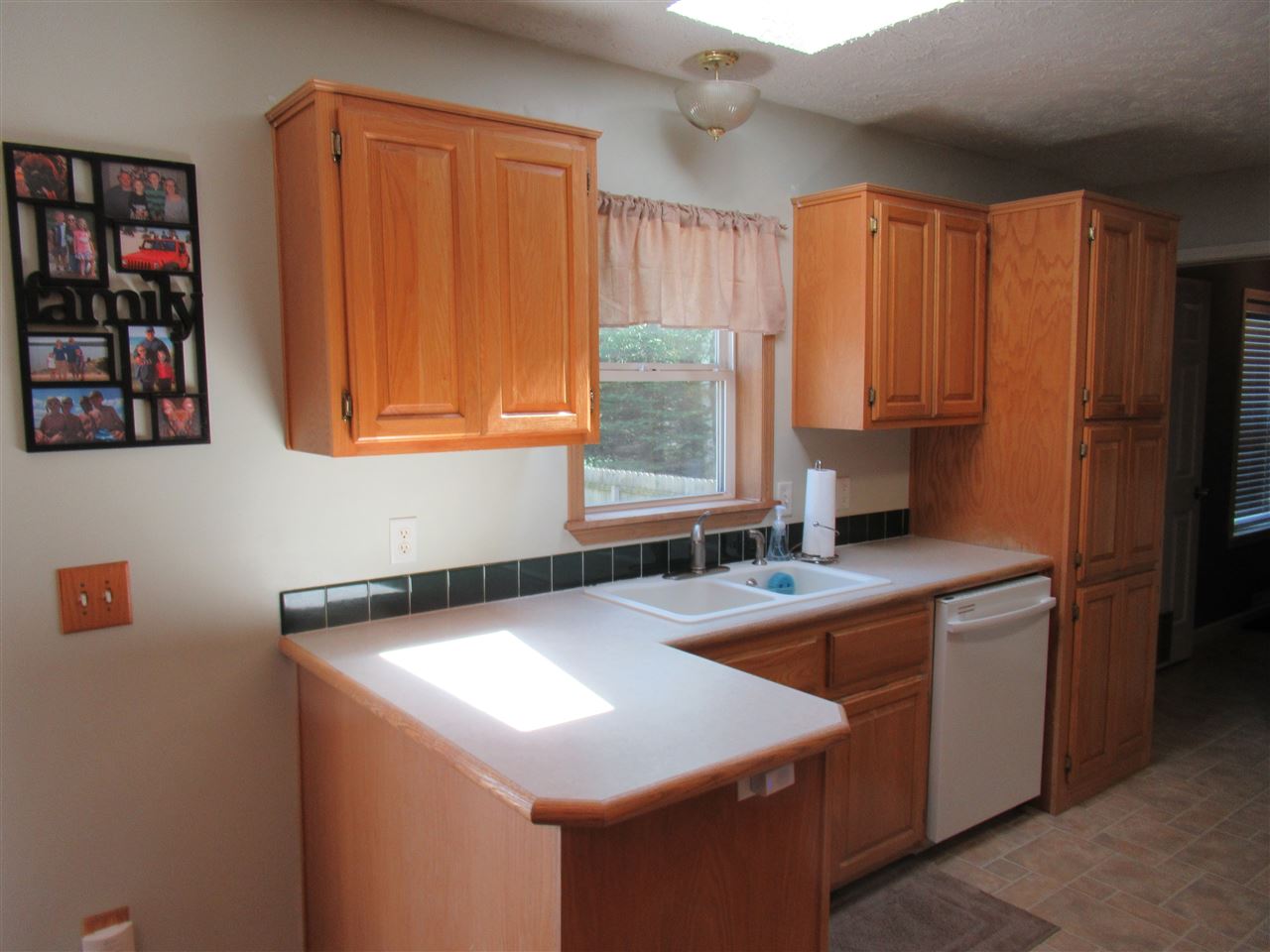 6344 Turner Road Flushing, MI 48433 - Photo 8 of 68 50019663-7.JPG