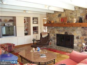 1998 Rochambeau Drive Malvern, PA 19355 - Photo 6 of 12 Family Room