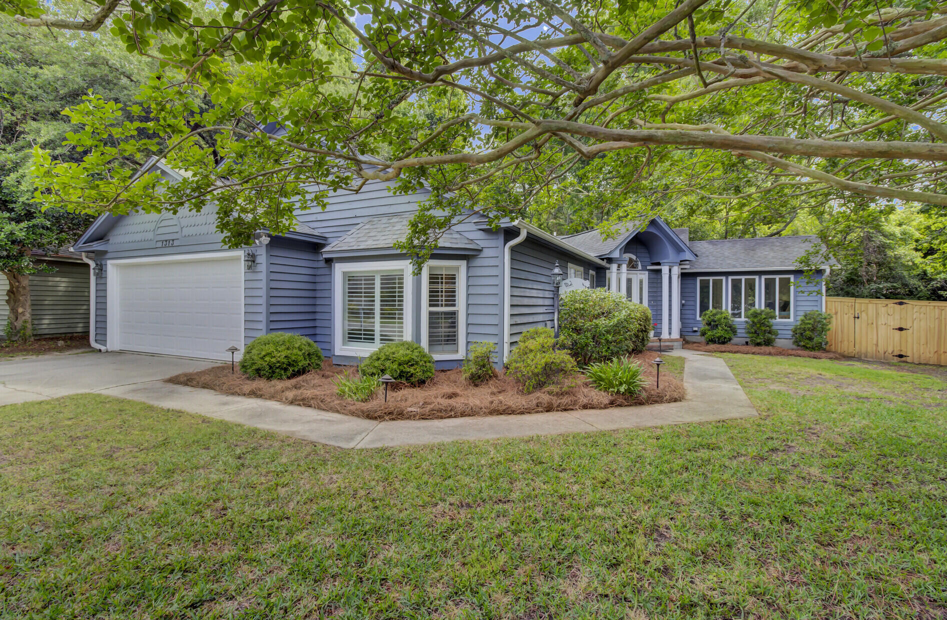 1313 Llewellyn Road Mount Pleasant, SC 29464 - Photo 2 of 40 04_4_mls