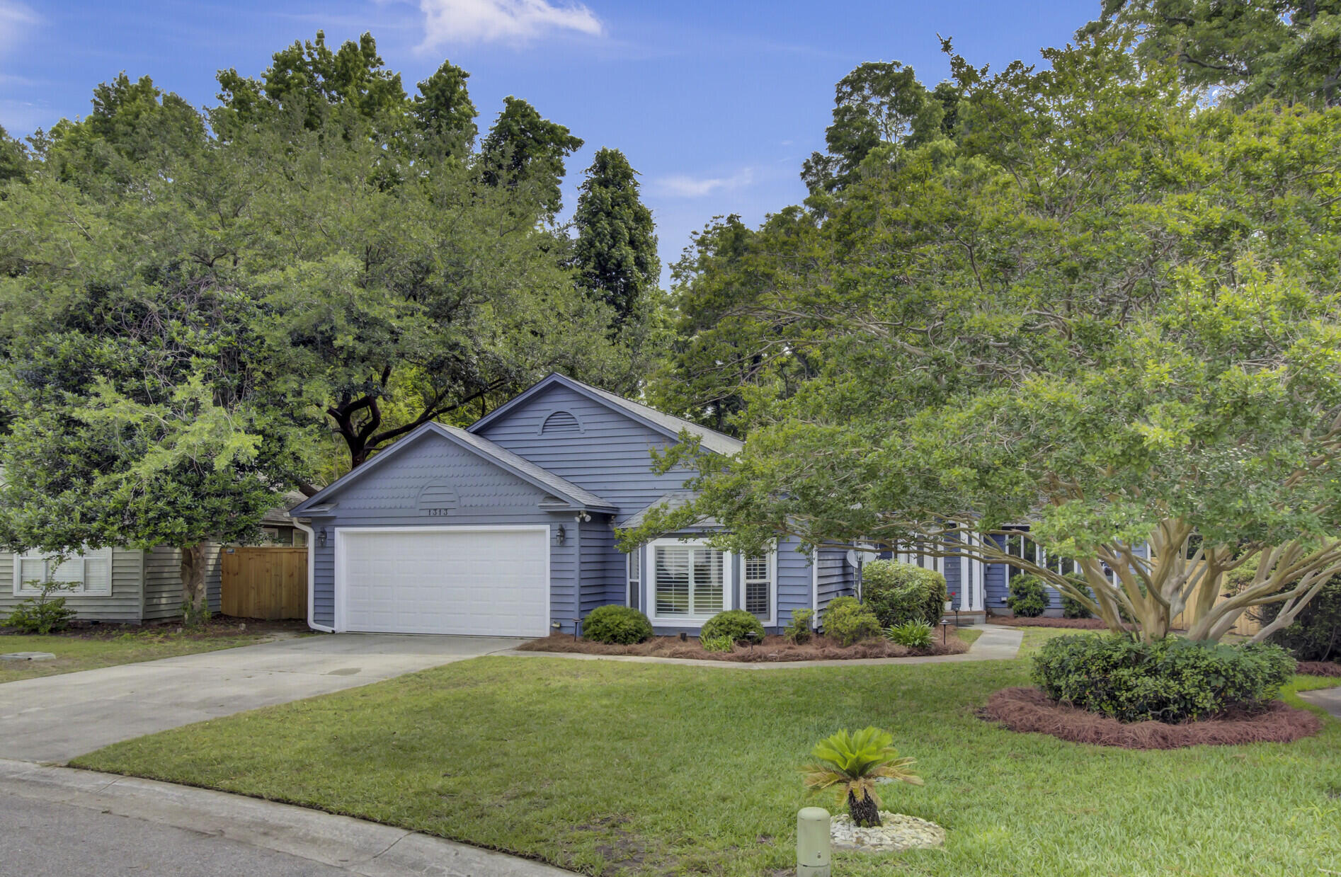 1313 Llewellyn Road Mount Pleasant, SC 29464 - Photo 3 of 40 02_2_mls