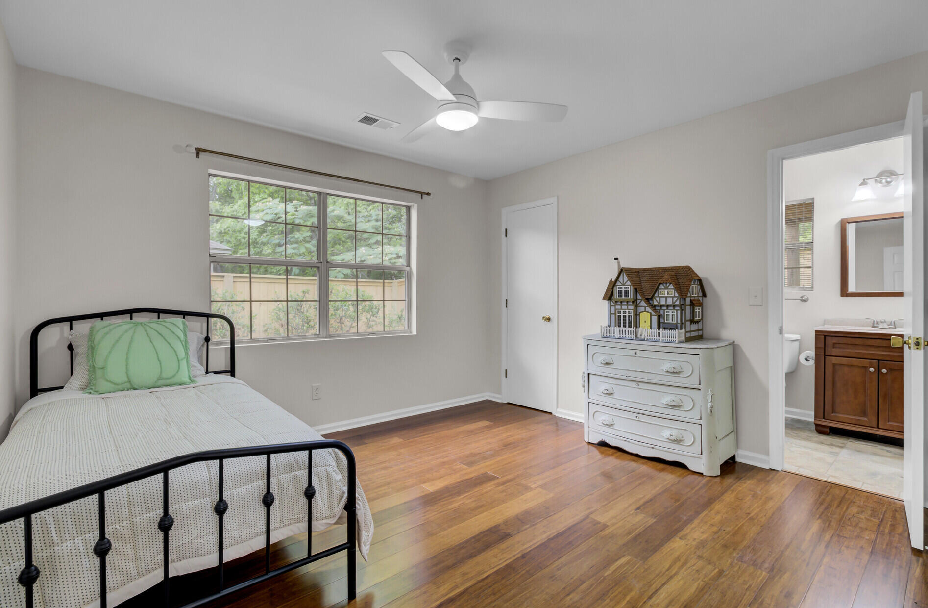 1313 Llewellyn Road Mount Pleasant, SC 29464 - Photo 31 of 40 31_31_mls