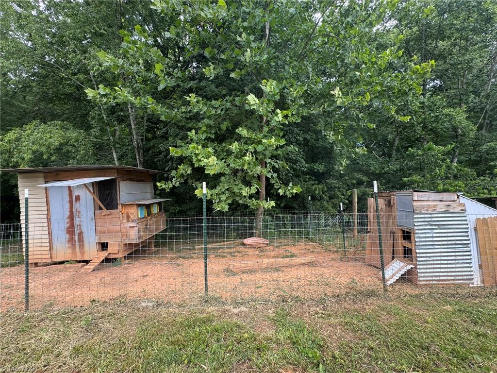 3028 Quaker Church Road Pinnacle, NC 27043 - Photo 34 of 35