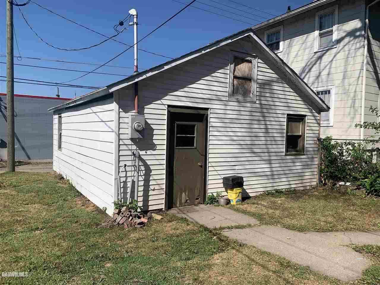 125 3rd Street Savanna, IL 61074 - Photo 4 of 18