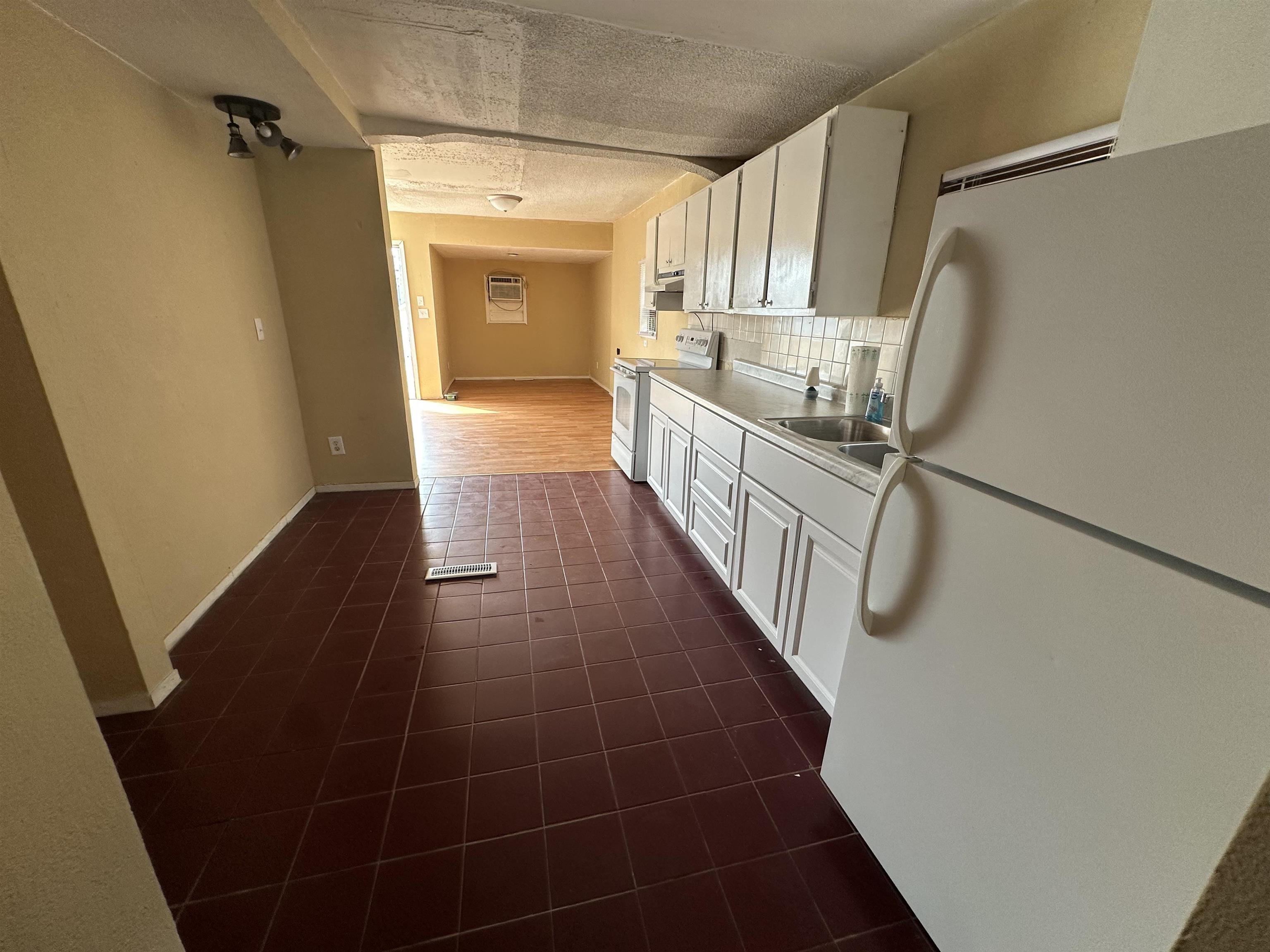 125 3rd Street Savanna, IL 61074 - Photo 8 of 18