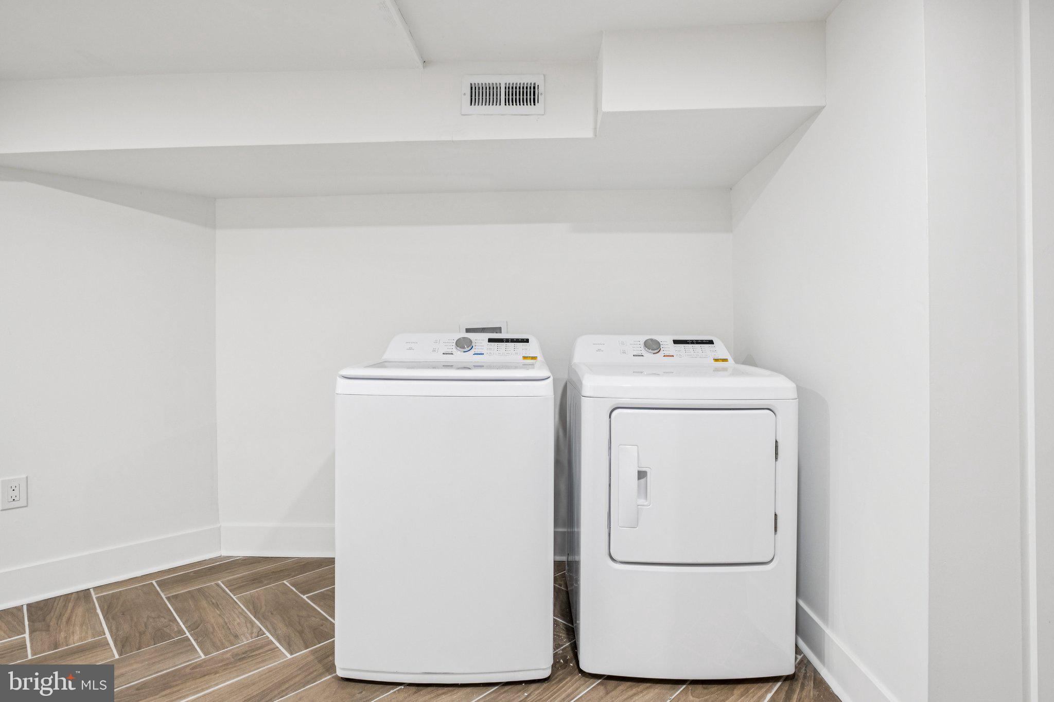 3010 Redner Street Philadelphia, PA 19121 - Photo 21 of 27 a utility room with dryer and washer