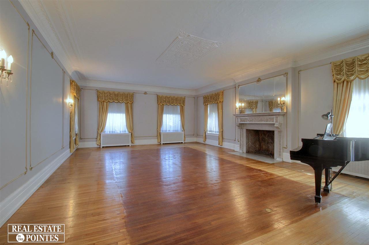 1005 Whittier Road Grosse Pointe Park, MI 48230 - Photo 6 of 63