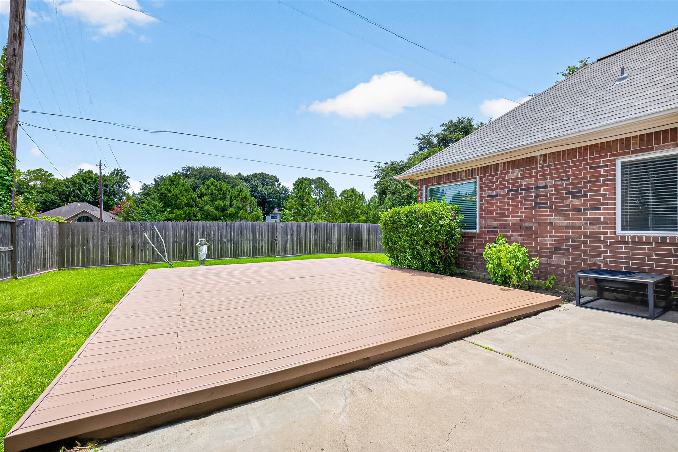 1430 Mabry Mill Road Houston, TX 77062 - Photo 35 of 39 Backyard backs up to a Greenbelt