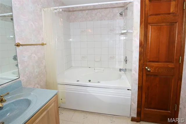 $375,000 | 7 West North Street, Eureka, MO 63025