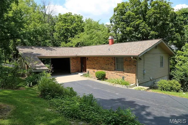 $375,000 | 7 West North Street, Eureka, MO 63025