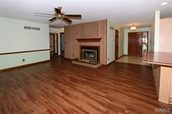 $350,000 | 7 West North Street, Eureka, MO 63025