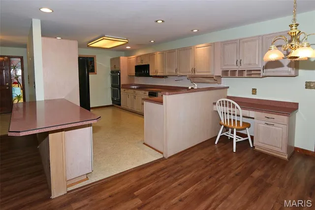 $375,000 | 7 West North Street, Eureka, MO 63025