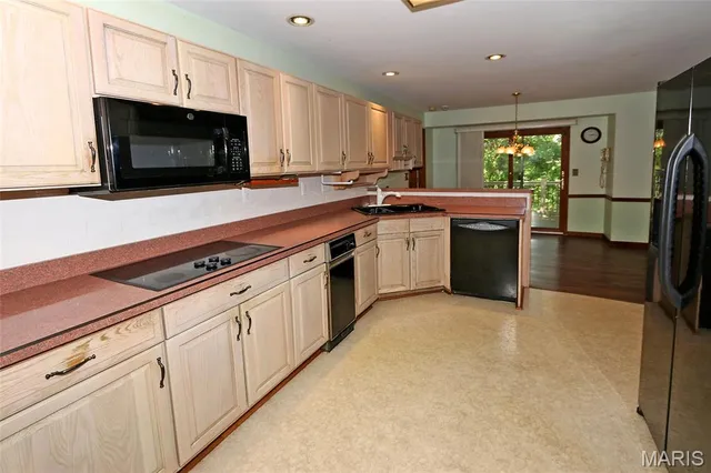 $375,000 | 7 West North Street, Eureka, MO 63025