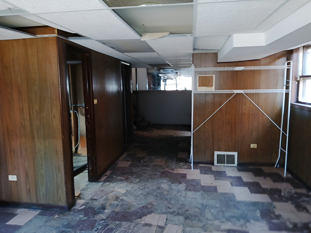 11818 South Justine Street Chicago, IL 60643 - Photo 13 of 14 a view of an empty room with wooden walls