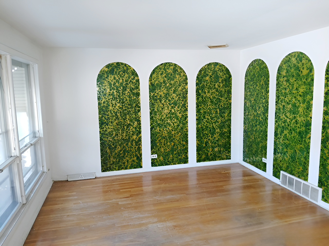 11818 South Justine Street Chicago, IL 60643 - Photo 6 of 14 a view of three room with window