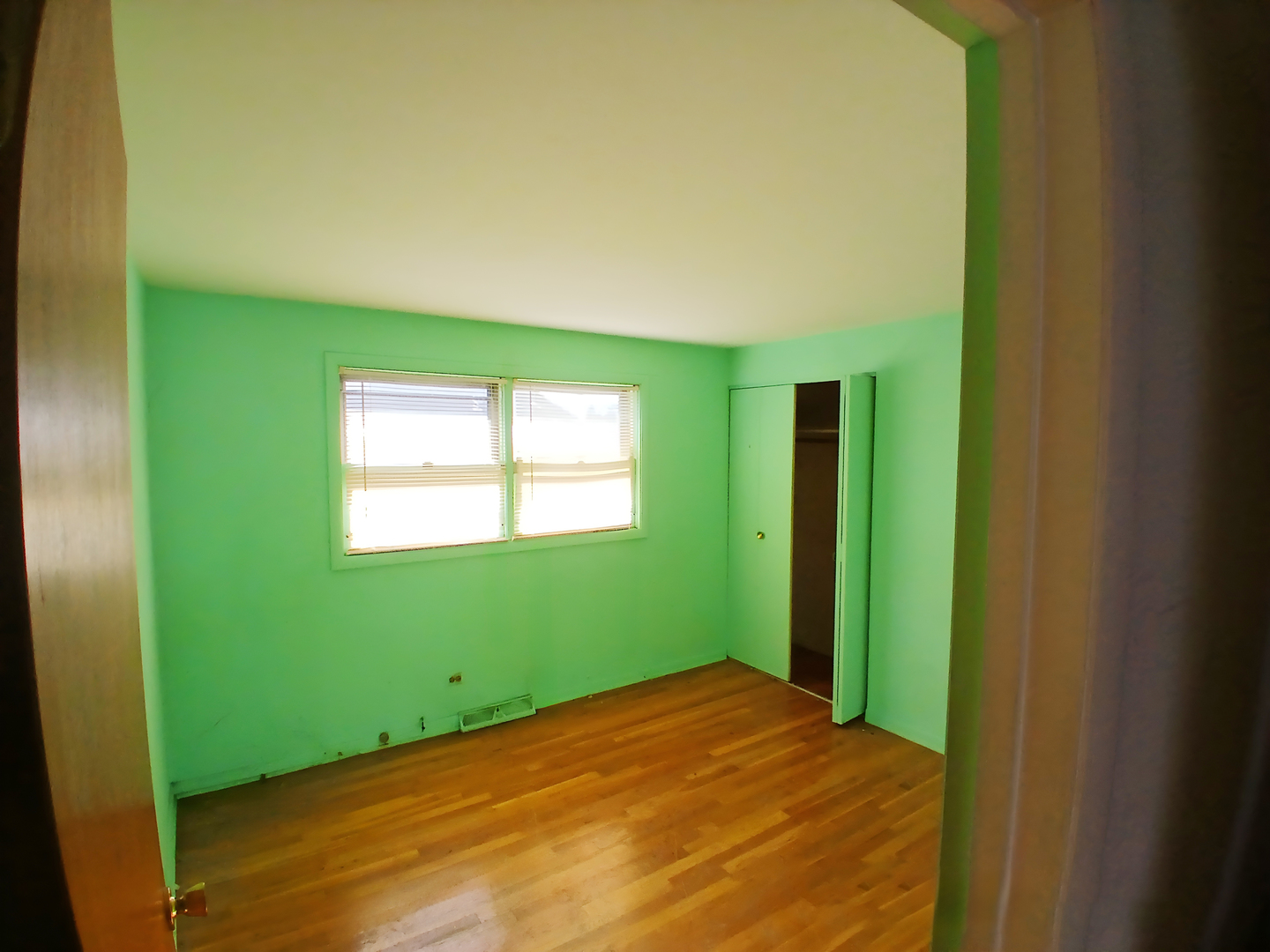 11818 South Justine Street Chicago, IL 60643 - Photo 10 of 14 a view of a room that has a window in it