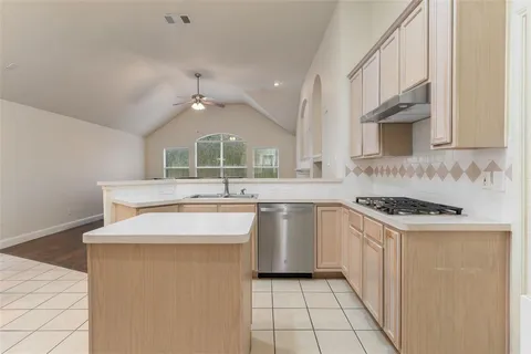 $425,000 | 403 Majesty Drive, Allen, TX 75013