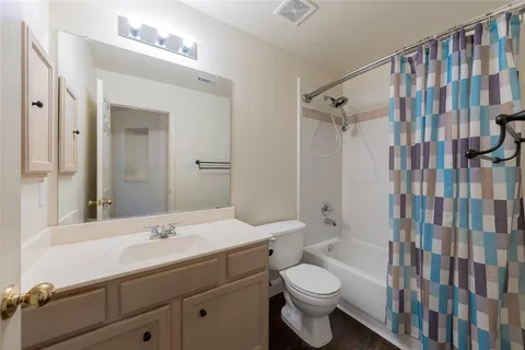 $425,000 | 403 Majesty Drive, Allen, TX 75013