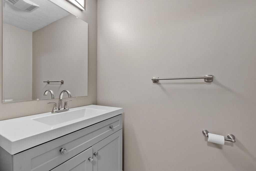 34 Patriot Road, Unit 34 Fitchburg, MA 01420 - Photo 12 of 42