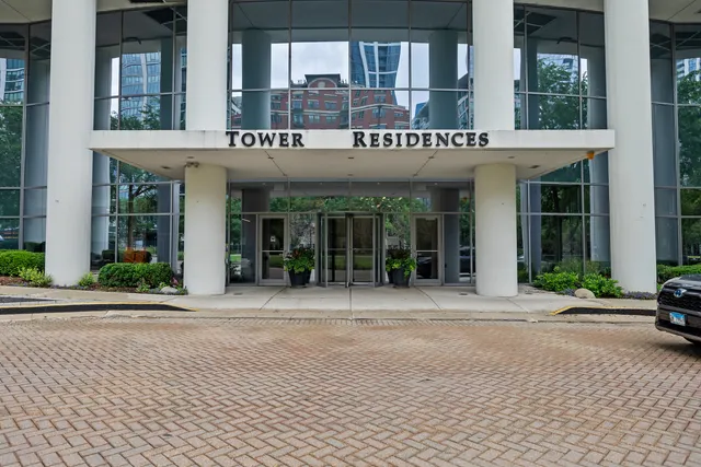 a picture of a wall with a picture of a wall