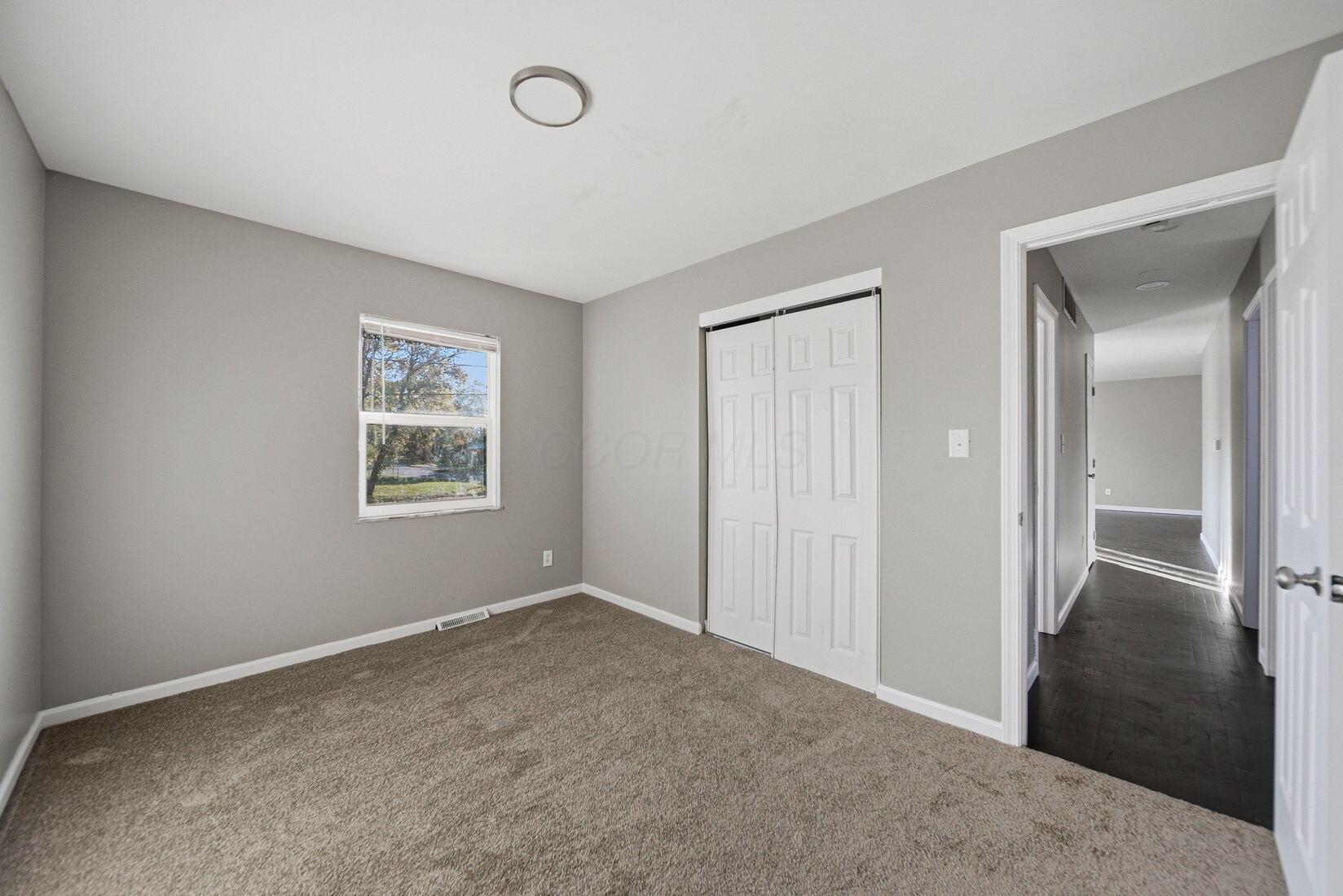 1637 South James Road Columbus, OH 43209 - Photo 28 of 52