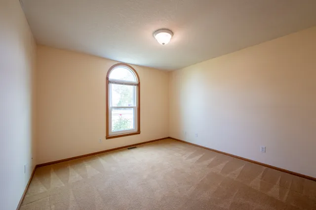 $315,000 | 707 Brittany Drive, Champaign, IL 61822