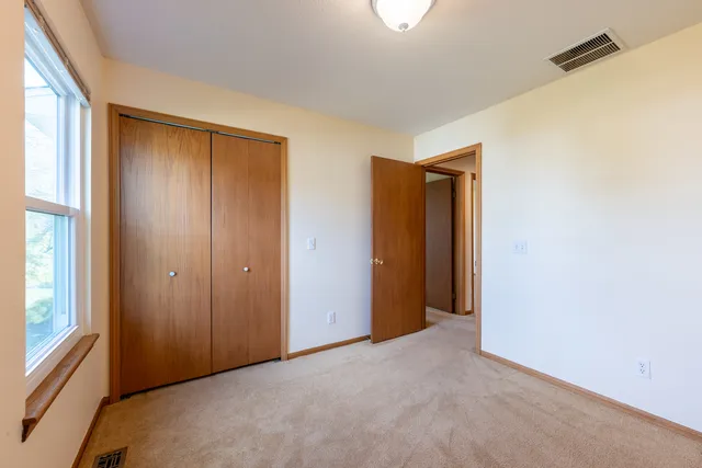 $315,000 | 707 Brittany Drive, Champaign, IL 61822