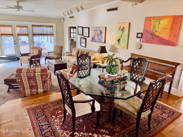 $550,000 | 2705 River Road, Greenwood, MS 38930