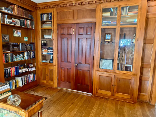 $550,000 | 2705 River Road, Greenwood, MS 38930