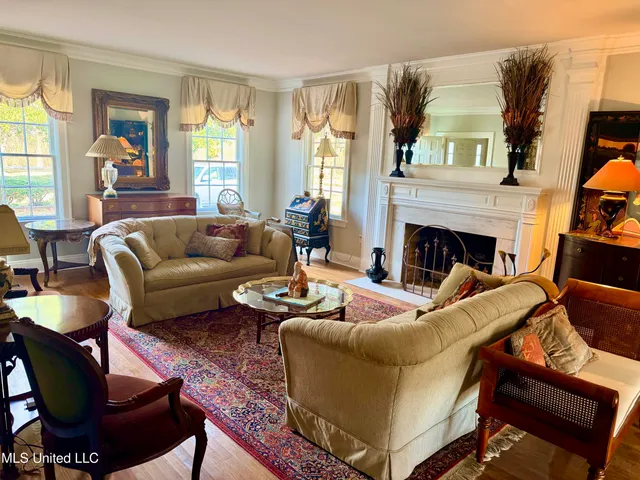 $550,000 | 2705 River Road, Greenwood, MS 38930