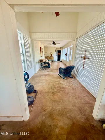 $550,000 | 2705 River Road, Greenwood, MS 38930