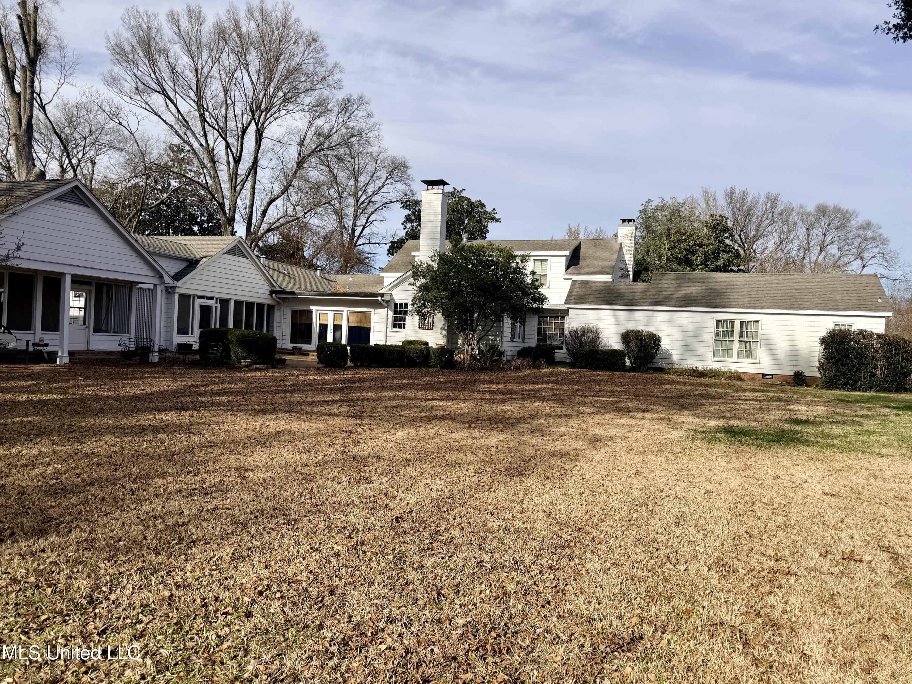 2705 River Road Greenwood, MS 38930 - Photo 6 of 35 IMG_7938