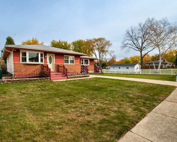 $418,000 | 2019 Gilboa Avenue, Zion, IL 60099