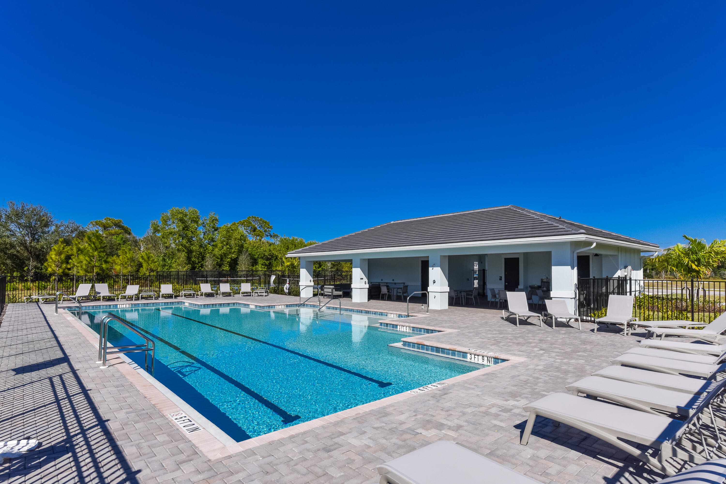 164 Southeast Birch Terrace Stuart, FL 34997 - Photo 37 of 42 164 SE Birch Ter Stuart FL-print-036-014