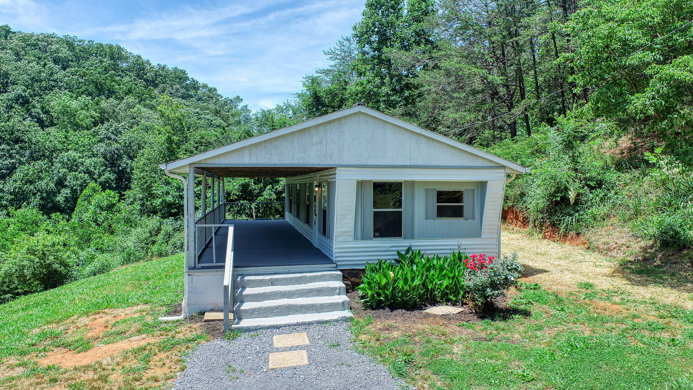 285 Lautner Road Bulls Gap, TN 37711 - Photo 2 of 35 Juhl. 285 Lautner Rd. BG MLSa (2 of 17)