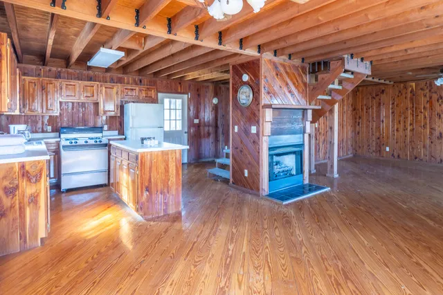 $650,000 | 1844 Hobbstown Road, Dunlap, TN 37327