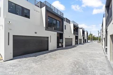 $1,777,000 | 843 Southwest 14th Court, Unit 843, Fort Lauderdale, FL 33315