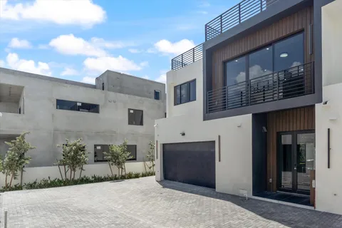 $1,777,000 | 843 Southwest 14th Court, Unit 843, Fort Lauderdale, FL 33315