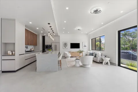 $1,777,000 | 843 Southwest 14th Court, Unit 843, Fort Lauderdale, FL 33315