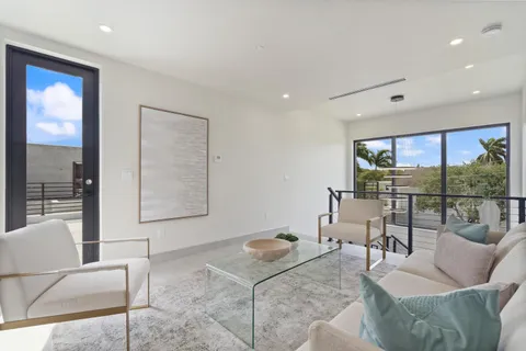 $1,777,000 | 843 Southwest 14th Court, Unit 843, Fort Lauderdale, FL 33315