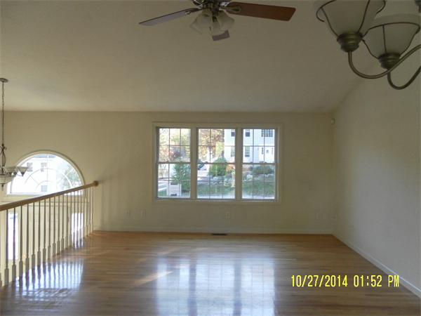6 Vig's Way Worcester, MA 01604 - Photo 4 of 15 Gallery Image 4