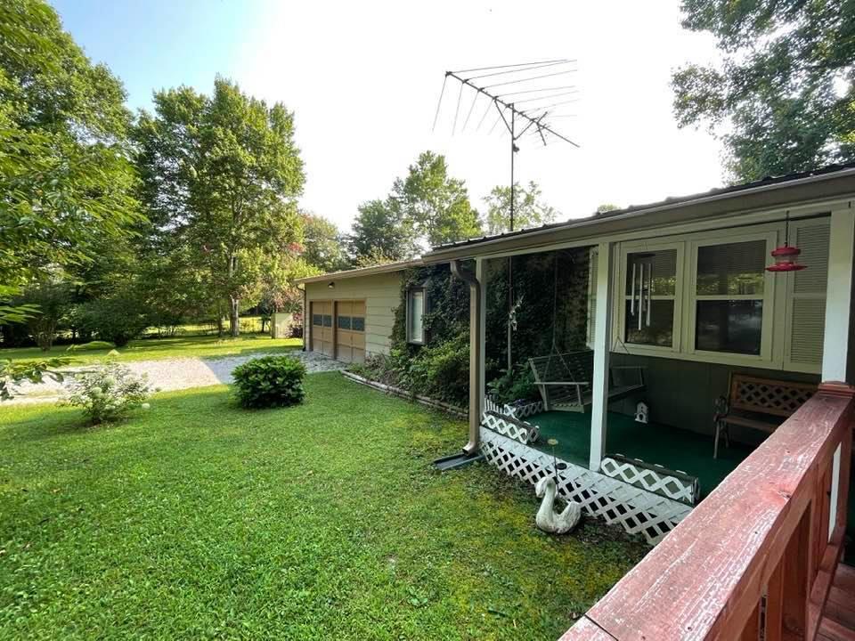 676 Old Genesis Road Crossville, TN 38571 - Photo 3 of 27 223125791_4315204135240929_3350110369423