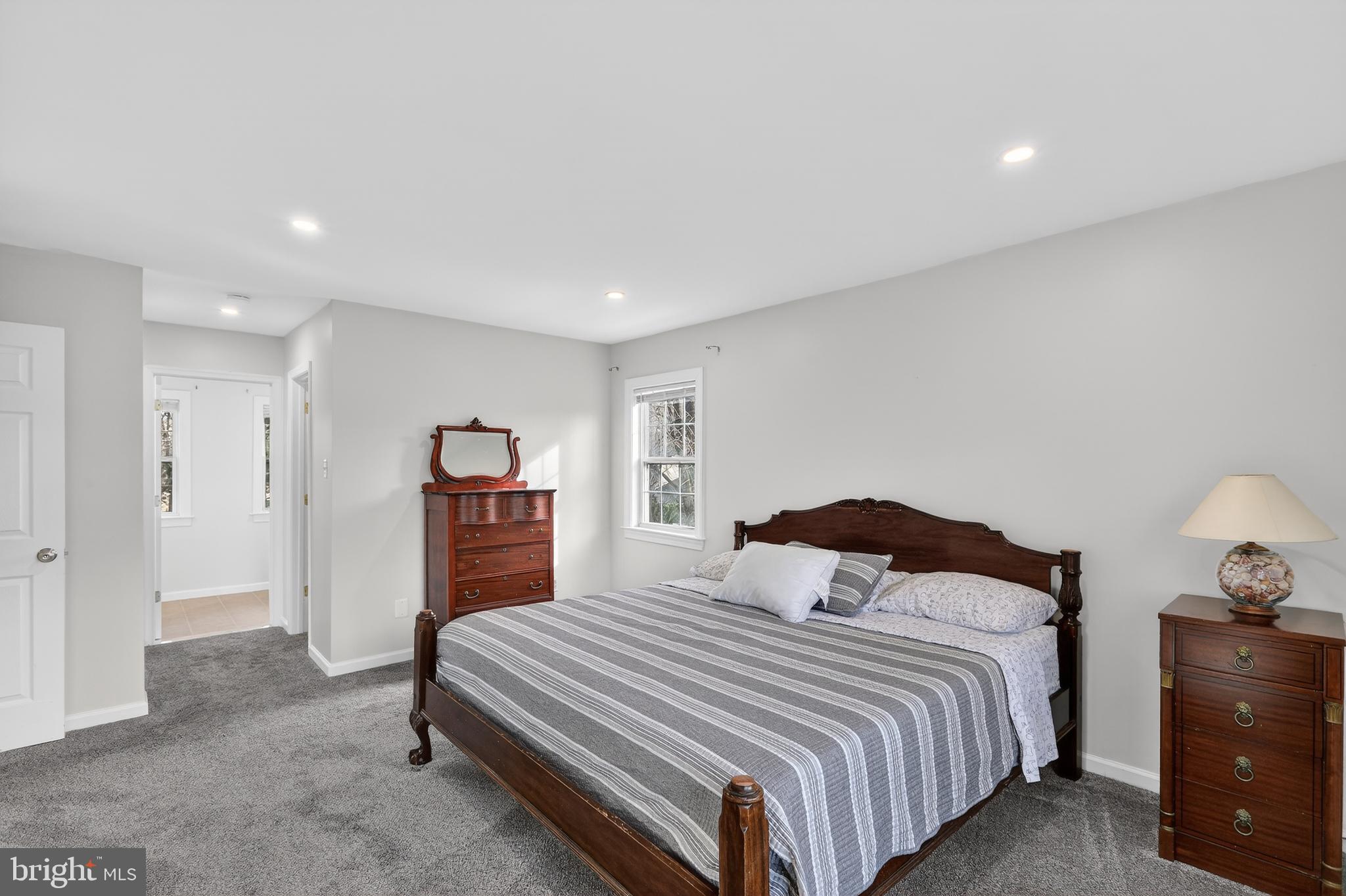 1857 Hunter Mill Road Vienna, VA 22182 - Photo 21 of 44