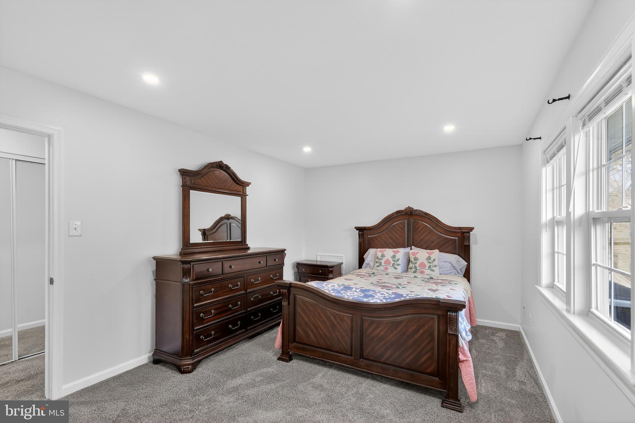 1857 Hunter Mill Road Vienna, VA 22182 - Photo 24 of 44