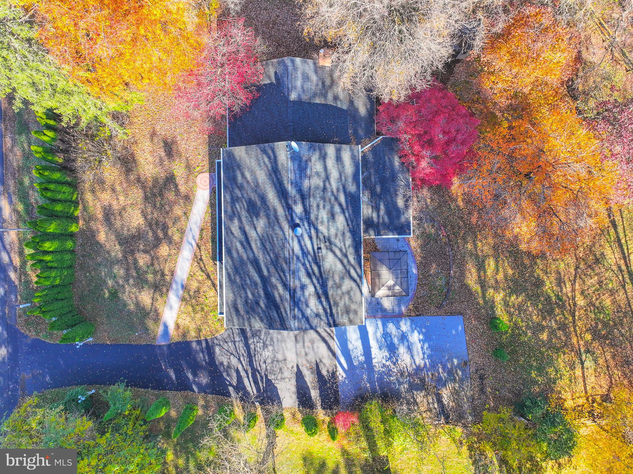 1857 Hunter Mill Road Vienna, VA 22182 - Photo 33 of 44