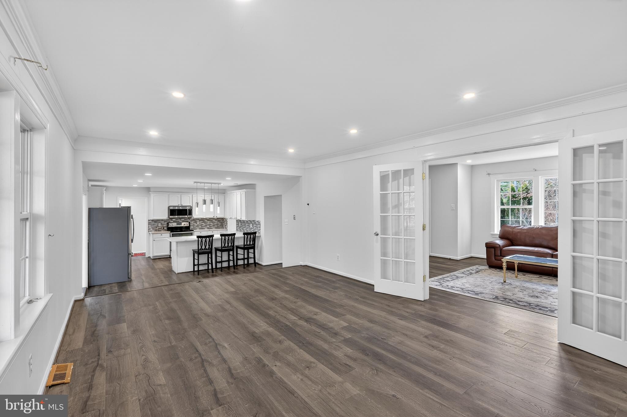 1857 Hunter Mill Road Vienna, VA 22182 - Photo 7 of 44