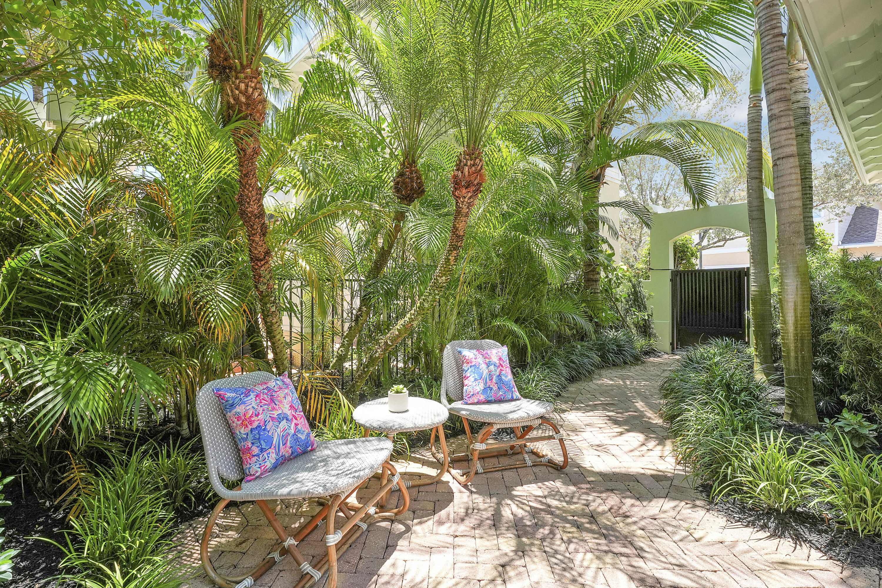 112 Spikerush Road Jupiter, FL 33458 - Photo 41 of 49 a view of a outdoor sitting area with furniture