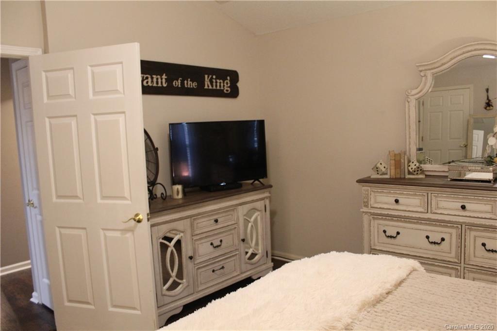 269 Farm Valley Road Fletcher, NC 28732 - Photo 15 of 31 Gallery Image 15